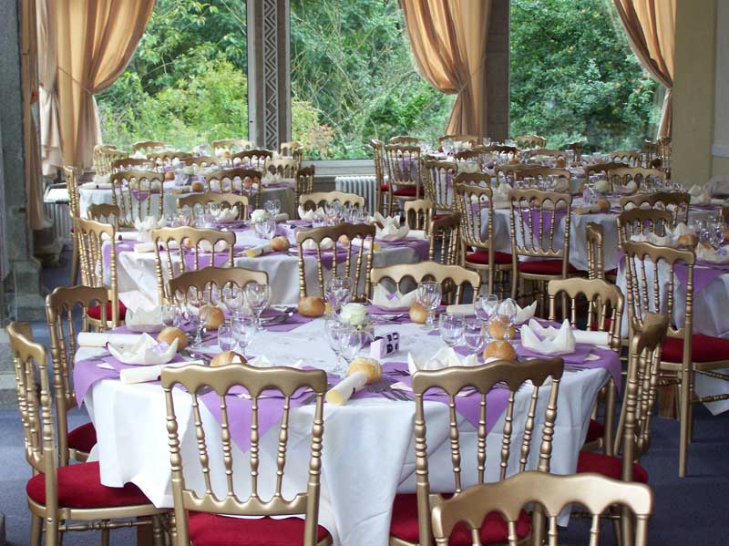 Un traiteur de réception pour un repas de fête réussi.